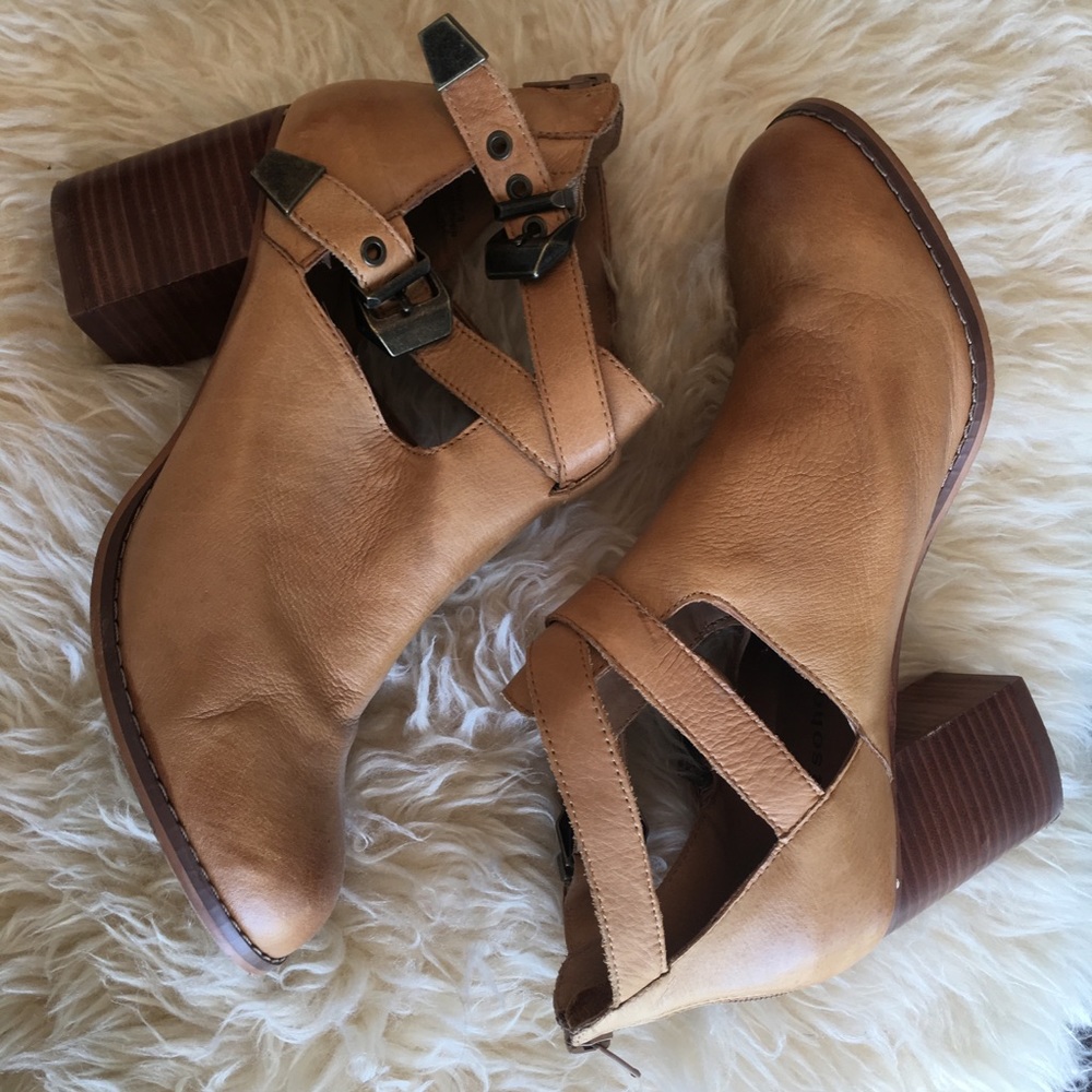 Booties - Picture 4 of 7